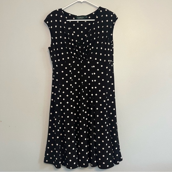 LRL Sleeveless A Line Dress Black White Polka Dot Sz 14P V Neck Classic Preppy - Picture 1 of 10